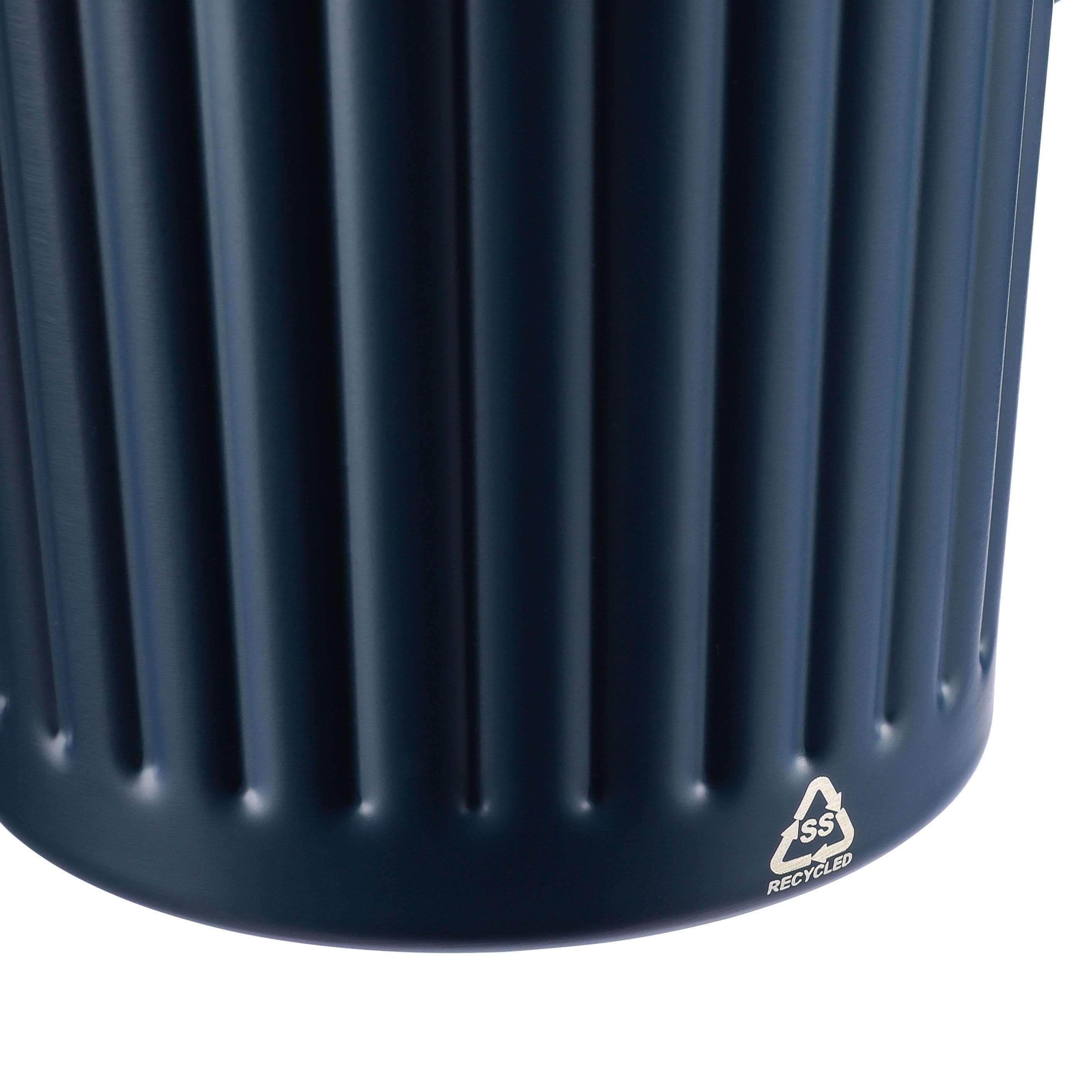 Recycelter Edelstahl-Reisebecher mit doppelter Wand (450 ml) von Calo