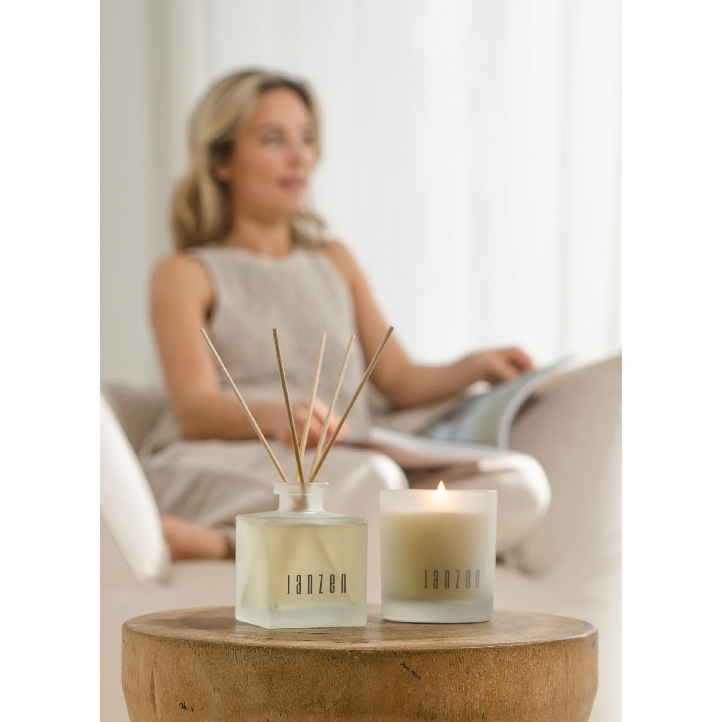 JANZEN Scented Candle Black 22 Duftkerze