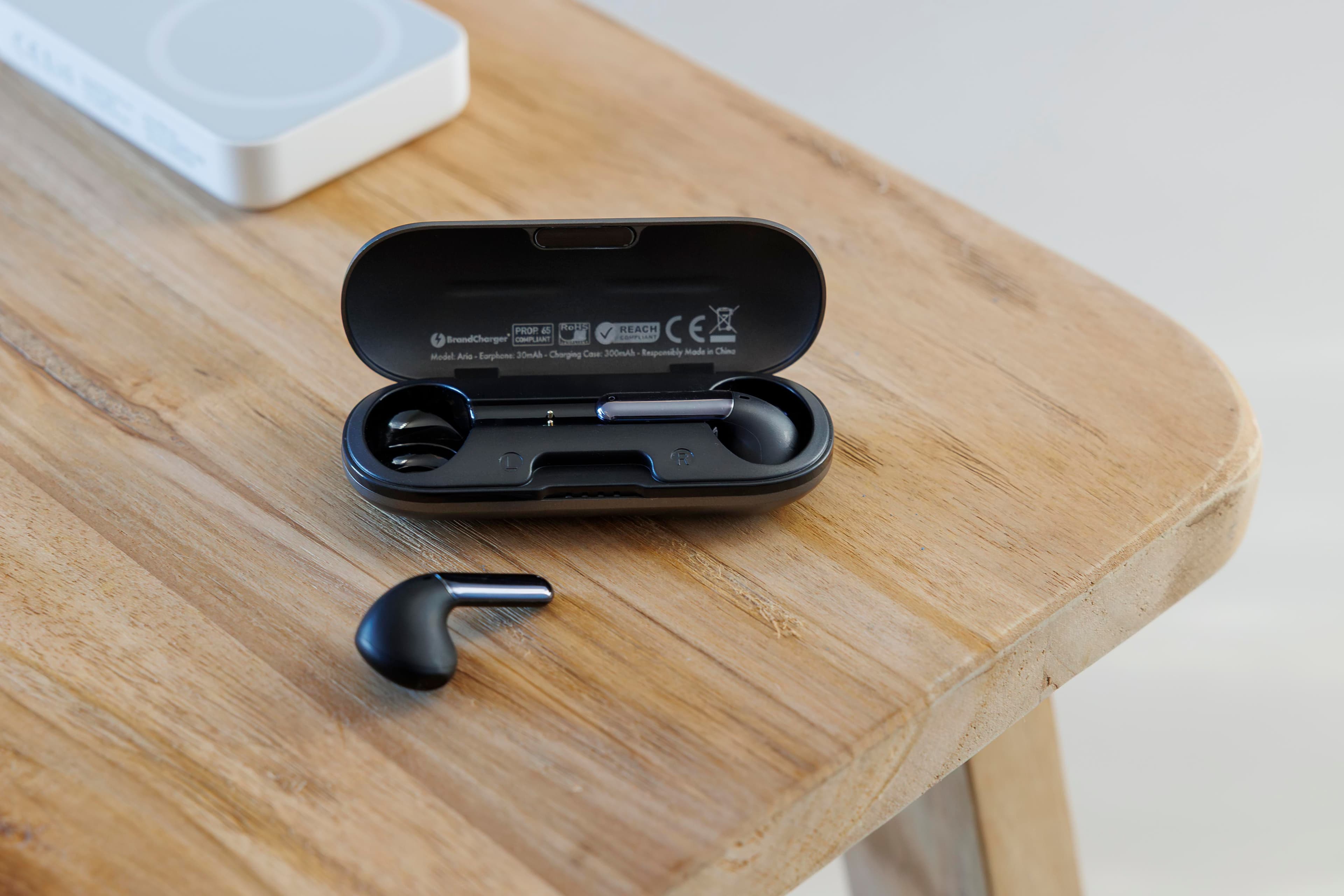 Brandcharger kabellose Ohrhörer Aria