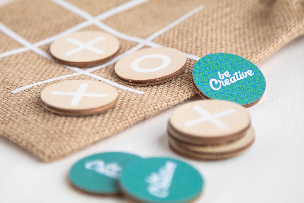 JUX Creative Tic-Tac-Toe-Spiel