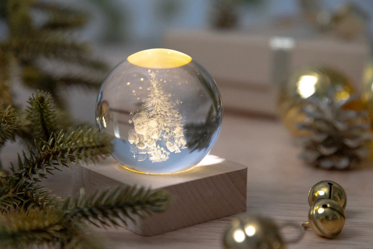 Borealis Leuchtkugel mit Weihnachtsmotiv