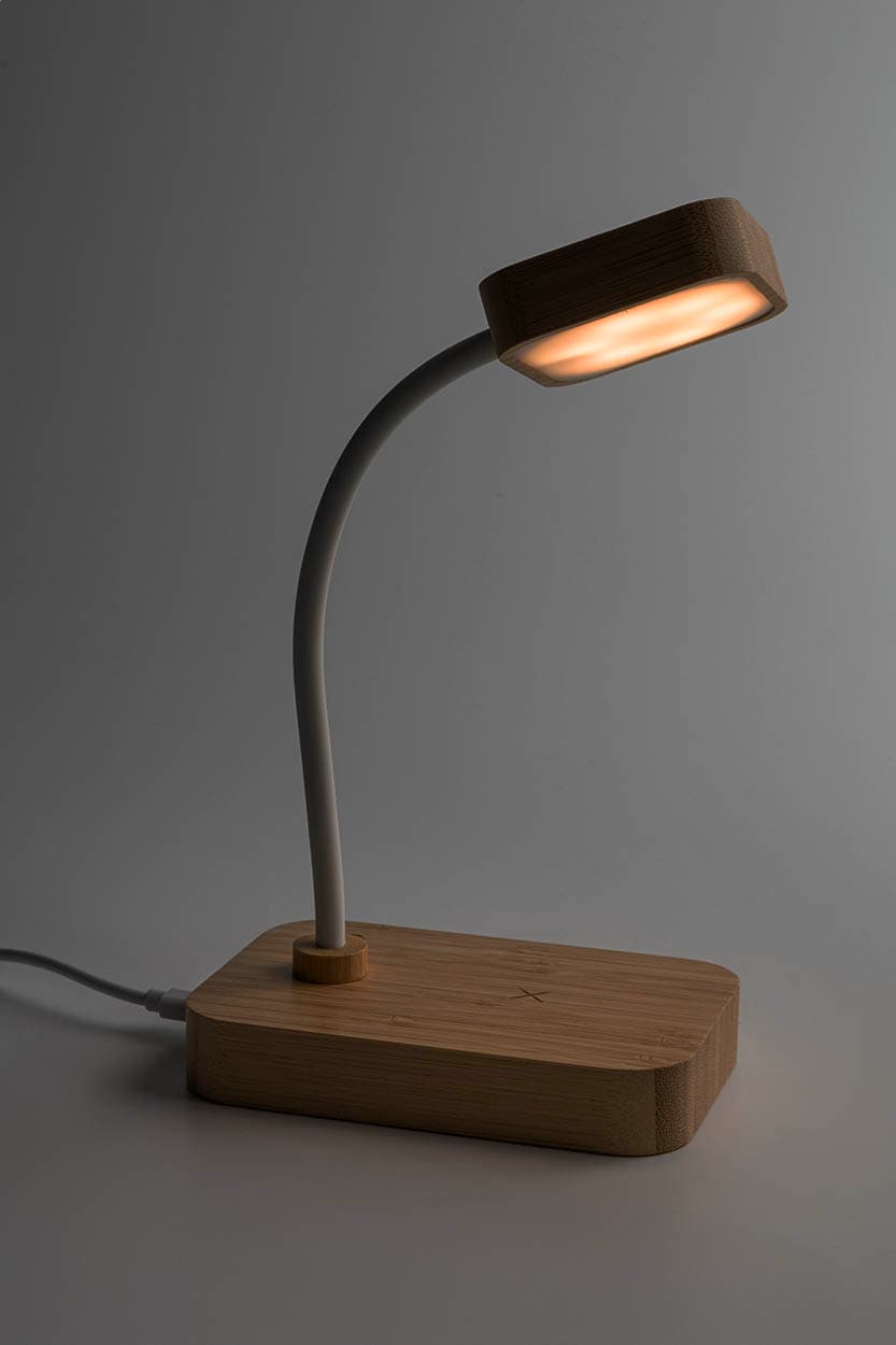 VoltGlow Multifunktionale Schreibtischlampe
